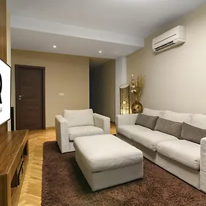 Beachfront 3-bedroom With Jaccuzi And Barbecue In The Back Апартаменты